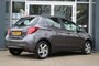 Toyota Yaris 1.5 HYBRID TR BITONE, All Season banden, Camera etc.