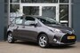 Toyota Yaris 1.5 HYBRID TR BITONE, All Season banden, Camera etc.