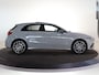 Mercedes-Benz A-klasse 250e Business Solution AMG | Panoramaschuifdak | AMG Plus Line | Head up | Nightpakket | 19 inch AMG-velgen |