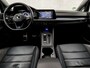 Volkswagen Golf 2.0 TSI R 4Motion 320Pk Automaat (SCHUIFDAK, STOELVERWARMING/KOELING, LEDER, MEMORY SEATS, CAMERA, STUURWIEL VERWARMD, IQ LIGHT, APPLE CARPLAY, KEYLESS, SFEERVERLICHTING, NIEUWSTAAT)