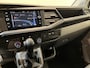 Volkswagen Transporter 2.0 TDI L2H1 150 PK Automaat Servicebus / Sortimo Inrichting / Euro 6 / Airco / Cruise Control / Camera / CarPlay / Navigatie / 3-Zits