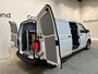 Volkswagen Transporter 2.0 TDI L2H1 150 PK Automaat Servicebus / Sortimo Inrichting / Euro 6 / Airco / Cruise Control / Camera / CarPlay / Navigatie / 3-Zits