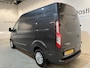 Ford Transit Custom 320 2.0 TDCI L2H2 Limited / Euro 6 / Airco / Camera / Cruise Control / CarPlay / navigatie / 3-Zits / 28.000 KM !!