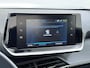 Peugeot e-2008 EV Active Pack 50 kWh Camera | Navigatie | Cruise | Dealer onderhouden |