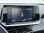 Peugeot e-2008 EV Active Pack 50 kWh Camera | Navigatie | Cruise | Dealer onderhouden |