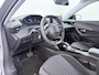 Peugeot e-2008 EV Active Pack 50 kWh Camera | Navigatie | Cruise | Dealer onderhouden |