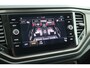 Volkswagen T-Roc 1.5 TSI 150pk DSG Style Trekhaak Camera Stoelverwarming Led Panoramadak Navigatie