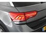 Volkswagen T-Roc 1.5 TSI 150pk DSG Style Trekhaak Camera Stoelverwarming Led Panoramadak Navigatie