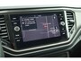 Volkswagen T-Roc 1.5 TSI 150pk DSG Style Trekhaak Camera Stoelverwarming Led Panoramadak Navigatie