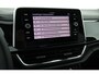 Volkswagen T-Roc 1.5 TSI 150pk R-Line Trekhaak Camera Stoelverwarming + Massage Virtual Cockpit Navigatie