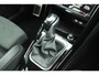 Volkswagen T-Roc 1.5 TSI 150pk R-Line Trekhaak Camera Stoelverwarming + Massage Virtual Cockpit Navigatie