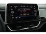 Volkswagen T-Roc 1.5 TSI 150pk R-Line Trekhaak Camera Stoelverwarming + Massage Virtual Cockpit Navigatie