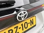 Toyota Yaris Cross 1.5 Hybrid GR Sport | Stoel en stuurwielverwarming | Dealeronderhouden | Panorama dak | Onderweg-naar-dealer