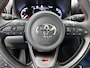 Toyota Yaris Cross 1.5 Hybrid GR Sport | Stoel en stuurwielverwarming | Dealeronderhouden | Panorama dak | Onderweg-naar-dealer