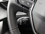 Peugeot 2008 SUV Allure 100pk | Navigatie via draadloze Apple Carplay / Android Auto | Climate Control | Cruise Control | Parkeersensoren v+a | Keyless start | Armsteun | Digitaal instrumentenpaneel | DAB+ radio | Led koplampen | Donker getint glas | 17" lichtmetalen velgen |
