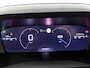 Peugeot 2008 SUV Allure 100pk | Navigatie via draadloze Apple Carplay / Android Auto | Climate Control | Cruise Control | Parkeersensoren v+a | Keyless start | Armsteun | Digitaal instrumentenpaneel | DAB+ radio | Led koplampen | Donker getint glas | 17" lichtmetalen velgen |
