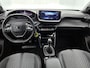 Peugeot 2008 SUV Allure 100pk | Navigatie via draadloze Apple Carplay / Android Auto | Climate Control | Cruise Control | Parkeersensoren v+a | Keyless start | Armsteun | Digitaal instrumentenpaneel | DAB+ radio | Led koplampen | Donker getint glas | 17" lichtmetalen velgen |