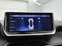 Peugeot 2008 SUV Allure 100pk | Navigatie via draadloze Apple Carplay / Android Auto | Climate Control | Cruise Control | Parkeersensoren v+a | Keyless start | Armsteun | Digitaal instrumentenpaneel | DAB+ radio | Led koplampen | Donker getint glas | 17" lichtmetalen velgen |