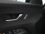 Hyundai Kona Electric Premium Sky 64.8 kWh | Panoramadak | Stoelverkoeling | 360 Camera | Adaptieve Cruise Control | Climate Control | Stoelverwarming