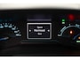 Peugeot e-2008 EV Allure 50 kWh 3-fase [ LED Navi Keyless ]