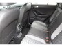 Volkswagen T-Roc 1.5-150pk R-Line Edition DSG-AUTOMAAT ! Gun u het comfort van een automaat ! Slechts 15.000km ! Stoel- en stuurwielverw., IQ-light, Adaptieve cruise cntrl, Navigatie by Apple Carplay/Android auto, Autm. airco dual, Camera, Elektr. achterklep etc.