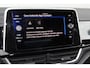 Volkswagen T-Roc 1.5-150pk R-Line Edition DSG-AUTOMAAT ! Gun u het comfort van een automaat ! Slechts 15.000km ! Stoel- en stuurwielverw., IQ-light, Adaptieve cruise cntrl, Navigatie by Apple Carplay/Android auto, Autm. airco dual, Camera, Elektr. achterklep etc.
