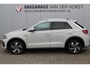 Volkswagen T-Roc 1.5-150pk R-Line Edition DSG-AUTOMAAT ! Gun u het comfort van een automaat ! Slechts 15.000km ! Stoel- en stuurwielverw., IQ-light, Adaptieve cruise cntrl, Navigatie by Apple Carplay/Android auto, Autm. airco dual, Camera, Elektr. achterklep etc.