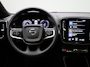 Volvo XC40 1.5 T4 Recharge Inscription | Automaat | Panoramadak | Trekhaak | Apple Carplay / Android Auto | Memory Seats | Parkeersensoren | Virtual Cockpit | Stoel- Stuurverwarming | Elektrische Achterklep | Achteruitrijcamera | Navigatie | Climate Control | Cruise Control | Lichtmetalen Velgen |