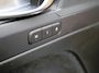 Volvo XC40 1.5 T4 Recharge Inscription | Automaat | Panoramadak | Trekhaak | Apple Carplay / Android Auto | Memory Seats | Parkeersensoren | Virtual Cockpit | Stoel- Stuurverwarming | Elektrische Achterklep | Achteruitrijcamera | Navigatie | Climate Control | Cruise Control | Lichtmetalen Velgen |