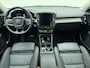 Volvo XC40 B3 177pk Automaat Core / Leder / Stoel + Stuurw. Verwarming / Noodreservewiel / Keyless / Elektr. Achterklep / 18'' + All Season Banden / Draadl. Telefoonlader / PDC + Camera /