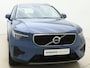 Volvo XC40 B3 177pk Automaat Core / Leder / Stoel + Stuurw. Verwarming / Noodreservewiel / Keyless / Elektr. Achterklep / 18'' + All Season Banden / Draadl. Telefoonlader / PDC + Camera /