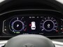 Volkswagen Arteon Shooting Brake 1.4 TSI eHybrid R-Line Business+ 218 PK| Dealeronderhouden | Trekhaak | Panoramadak | Leder Interieur | Voorstoelen Elekktrisch Met Geheugen | Achteruitrijcamera | Achterklep Elektrisch | Dodehoekdetectie | Navigatie | Stoelverwarming