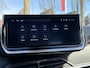Peugeot 208 100 Pk Benzine * Sportieve Allure * KHG-71-Z * Navigatie & Spotify draadloos via Apple Carply / Android Auto op groot Touch Screen scherm * L.M. Velgen * Parkeersensoren * Climate & Cruise Control * Vingerhoets; Vierde Generatie Eersteklas Service. Al meer dan 100 jaar een begrip in de Brabantse Kempen.