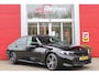 BMW 3-Serie 330e 292PK xDRIVE | PANORAMISCH SCHUIF/KANTEL DAK | M-SPORT PRO-PAKKET | M-SPORT REMMEN UITGEVOERD IN DONKERBLAUW MET M LOGO | BMW LIVE COCKPIT PROFESSIONAL | CURVED DISPLAY |DRIVING ASSISTANT INCL. HEAD-UP DISPLAY | PARKING ASSIST INCL. ACHTERUITRIJCAMERA | ADAPTIEVE LED KOPLAMPEN |SHADOW LINE | M-SPORTSTOELEN VOOR | LEDER VERNASCA MET CONTRAST STIKSELS M-SPORT | STOEL VERWARMING | DRAADLOZE APPLE CARPLAY | ELEKTRISCH VERSTELBARE STOELEN MET GEHEUGEN FUNCTIE | HEAD UP DISPLAY | DRAADLOZE TELEFOONLADER | DODEHOEK BEWAKING | COMFORT PACK INCL. ELEKTRISCHE ACHTERKLEP | ADAPTIVE CRUISE CONTROL | HIFI AUDIO DAB+ RADIO | COMFORT ACCESS (KEYLESS ENTRY)| DONKER GETINTE ACHTERRUITEN |