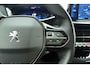 Peugeot 2008 1.2 PureTech Allure | 100PK | Parkeercamera Achter | Navigatie | Cruise Control | Start/Stopknop | Parkeersensoren Achter | Led verlichting |