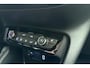Opel Corsa 1.2 Turbo Hybrid Yes Automaat | Stoel & Stuurverwarming | Navigatie via Carplay | Zwart dak | DAB Radio | Parkeersensoren | Lichtmetalen velgen