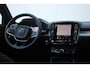 Volvo XC40 B4 197PK AUT7 Plus Dark | Harman/Kardon Premium Audio | Adaptive Cruise & Pilot Assist | Semi elektrische trekhaak | Verwarmbare voorstoelen | Verwarmbaar stuurwiel | Premium audio by Harman Kardon | 19" Velgen | Power Seats incl. Memory |