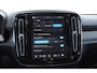 Volvo EX40 252PK Auotmaat Single Motor Extended Range Plus Panoramadak / Apple Carplay / Android Auto / Harman kardon audio / Adaptive cruise control / Pilot assist / Lichtmetalen velgen /