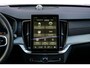 Volvo XC90 2.0 T8 Plug-in hybrid AWD Ultra Black Ed. Exec. Adaptieve Cruise Control | Elektr. schuif-\-kanteldak | 360 Camera | Luchtvering | Bowers & Wilkins Premium Audio | Extra getint glas | Gelamineerde ramen | Geventileerde voorstoelen | Stoelverwarming | Stoelmassage | Verwarmd stuurwiel | Google Services | Head-up display | Alcantara hemelbekleding | 22" Lichtmetalen velgen |