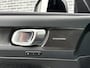 Volvo XC40 1.5 T5 Plug-in Hybrid Ultimate Dark | Tailored Wool | 360 Graden Camera | All-season banden | Stoelverwarming | Keyless Entry | Elektrische Achterklep | Panoramadak | Elektrisch Verstelbare Voorstoelen | BLIS | Cruise Control Adaptief | Navigatie | Apple Carplay | Android Auto