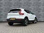 Volvo XC40 1.5 T5 Plug-in Hybrid Ultimate Dark | Tailored Wool | 360 Graden Camera | All-season banden | Stoelverwarming | Keyless Entry | Elektrische Achterklep | Panoramadak | Elektrisch Verstelbare Voorstoelen | BLIS | Cruise Control Adaptief | Navigatie | Apple Carplay | Android Auto