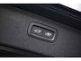 Volvo XC90 2.0 T8 Plug-in hybrid AWD Ultra Black Ed. Exec. Adaptieve Cruise Control | Elektr. schuif-\-kanteldak | 360 Camera | Luchtvering | Bowers & Wilkins Premium Audio | Extra getint glas | Gelamineerde ramen | Geventileerde voorstoelen | Stoelverwarming | Stoelmassage | Verwarmd stuurwiel | Google Services | Head-up display | Alcantara hemelbekleding | 22" Lichtmetalen velgen |