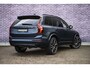 Volvo XC90 2.0 T8 Plug-in hybrid AWD Ultra Black Ed. Exec. | Gratis trekhaak | Adaptieve Cruise Control | Elektr. schuif-\-kanteldak | 360 Camera | Luchtvering | Bowers & Wilkins Premium Audio | Extra getint glas | Gelamineerde ramen | Geventileerde voorstoelen | Stoelverwarming | Stoelmassage | Verwarmd stuurwiel | Google Services | Head-up display | Alcantara hemelbekleding | 22" Lichtmetalen velgen |