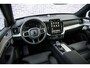 Volvo XC90 2.0 T8 Plug-in hybrid AWD Ultra Black Ed. Exec. Adaptieve Cruise Control | Elektr. schuif-\-kanteldak | 360 Camera | Luchtvering | Bowers & Wilkins Premium Audio | Extra getint glas | Gelamineerde ramen | Geventileerde voorstoelen | Stoelverwarming | Stoelmassage | Verwarmd stuurwiel | Google Services | Head-up display | Alcantara hemelbekleding | 22" Lichtmetalen velgen |
