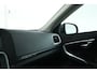 Volvo V40 Cross Country 2.0 D2 Summum Leer, Navigatie, Climate,