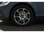 Volvo V40 Cross Country 2.0 D2 Summum Leer, Navigatie, Climate,