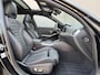 BMW 3-Serie Touring 330e xDrive M-Sport Plug-in PHEV Shadow Line / Wide Screen / 1500kg Trekgewicht / M-pakket / Panorama dak / Parkeerassistent-pakket / 18" breedset LM wielen / Elektrische achterklep / Elektrische Stoelen / HUD /  Apple Carplay/Android /