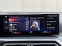 BMW 3-Serie Touring 330e xDrive M-Sport PHEV / Shadow Line / Wide Screen / 1500kg Trekgewicht / M-pakket / Panorama dak / Parkeerassistent-pakket / 19" breedset LM wielen / Elektrische achterklep / Elektrische Stoelen / HUD /  Apple Carplay/Android / Stoel Verwarming /
