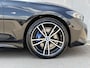 BMW 3-Serie Touring 330e xDrive M-Sport Plug-in PHEV Shadow Line / Wide Screen / 1500kg Trekgewicht / M-pakket / Panorama dak / Parkeerassistent-pakket / 18" breedset LM wielen / Elektrische achterklep / Elektrische Stoelen / HUD /  Apple Carplay/Android /