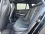 BMW 3-Serie Touring 330e xDrive M-Sport PHEV / Shadow Line / Wide Screen / 1500kg Trekgewicht / M-pakket / Panorama dak / Parkeerassistent-pakket / 19" breedset LM wielen / Elektrische achterklep / Elektrische Stoelen / HUD /  Apple Carplay/Android / Stoel Verwarming /